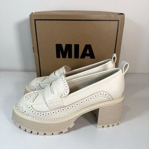 Mia Shoes Deena Ivory Platform Loafers Chunky Lug Sole Block Heel Preppy 90s